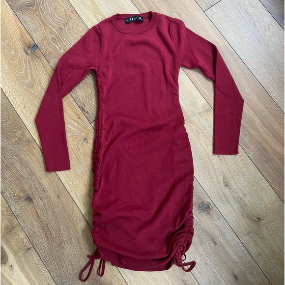 Lioness Dresses & Skirts - EUC Lioness Military long sleeved ruched body-con Dress